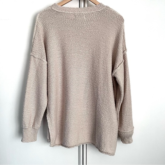 Aerie Long Sleeve Knit Sweater in Oatmeal Raw Seam Split Hem Size Large - Picture 5 of 8